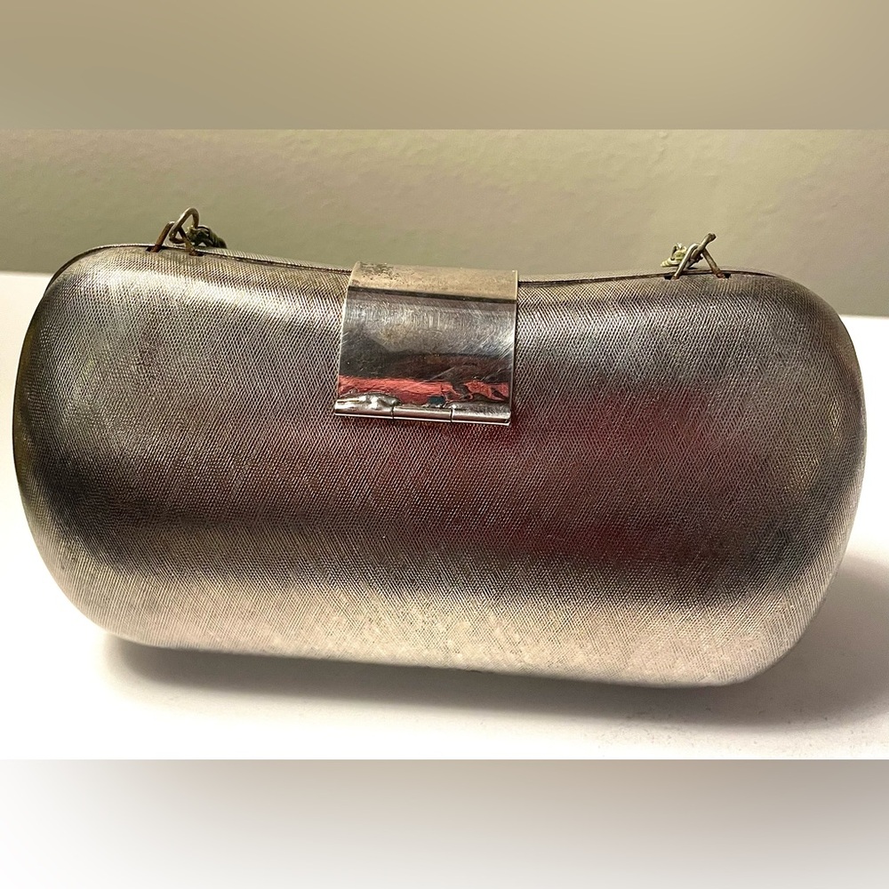 Original Walborg Brushed Silver Clamshell Purse, … - image 5